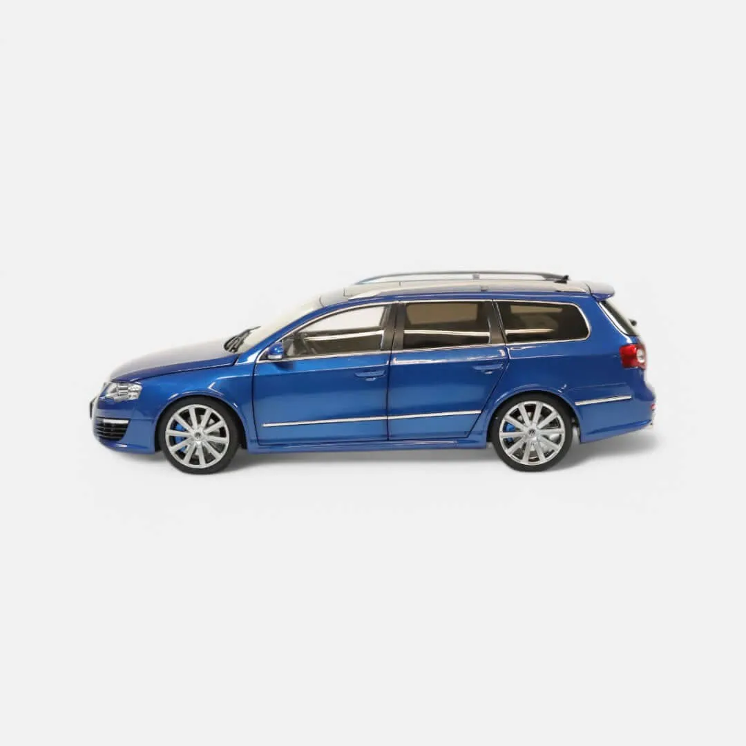 NZG VW Passat R36 break miniature 1:18 bleu biscaya