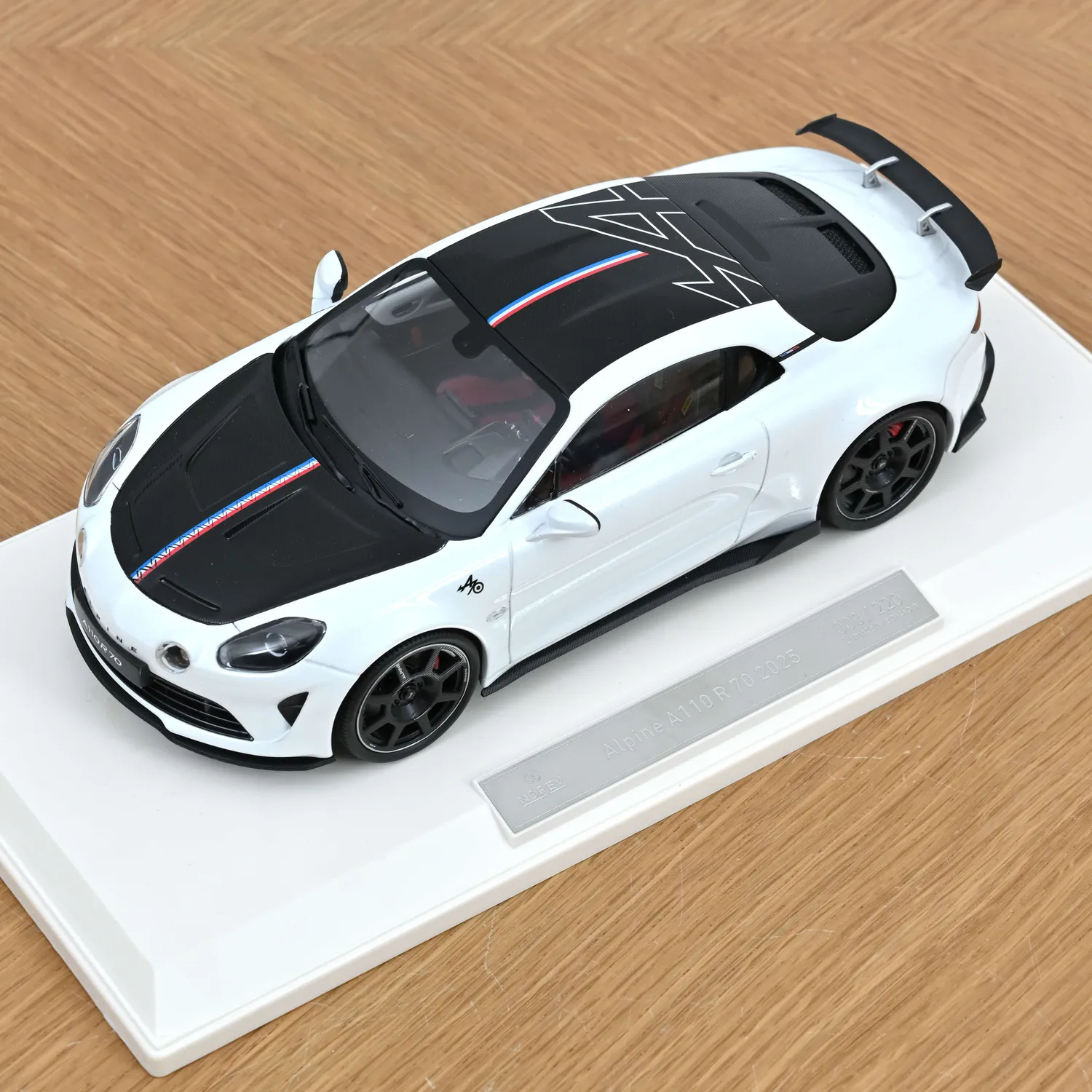 Norev Alpine A110 R 70 voiture miniature 1/18 220 pcs blanc