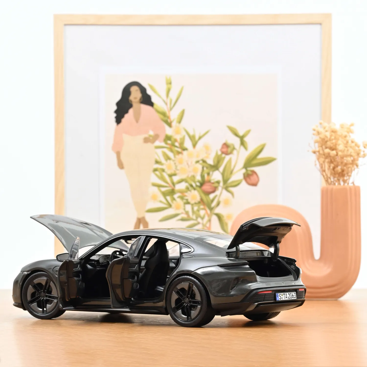 Norev Porsche Taycan Turbo S 2024 miniature 1/18 Gris