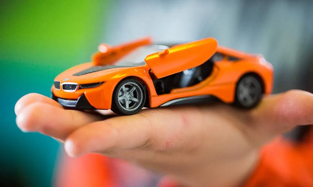 Siku Super 2348 BMW i8 LCI voiture miniature 1/50 orange