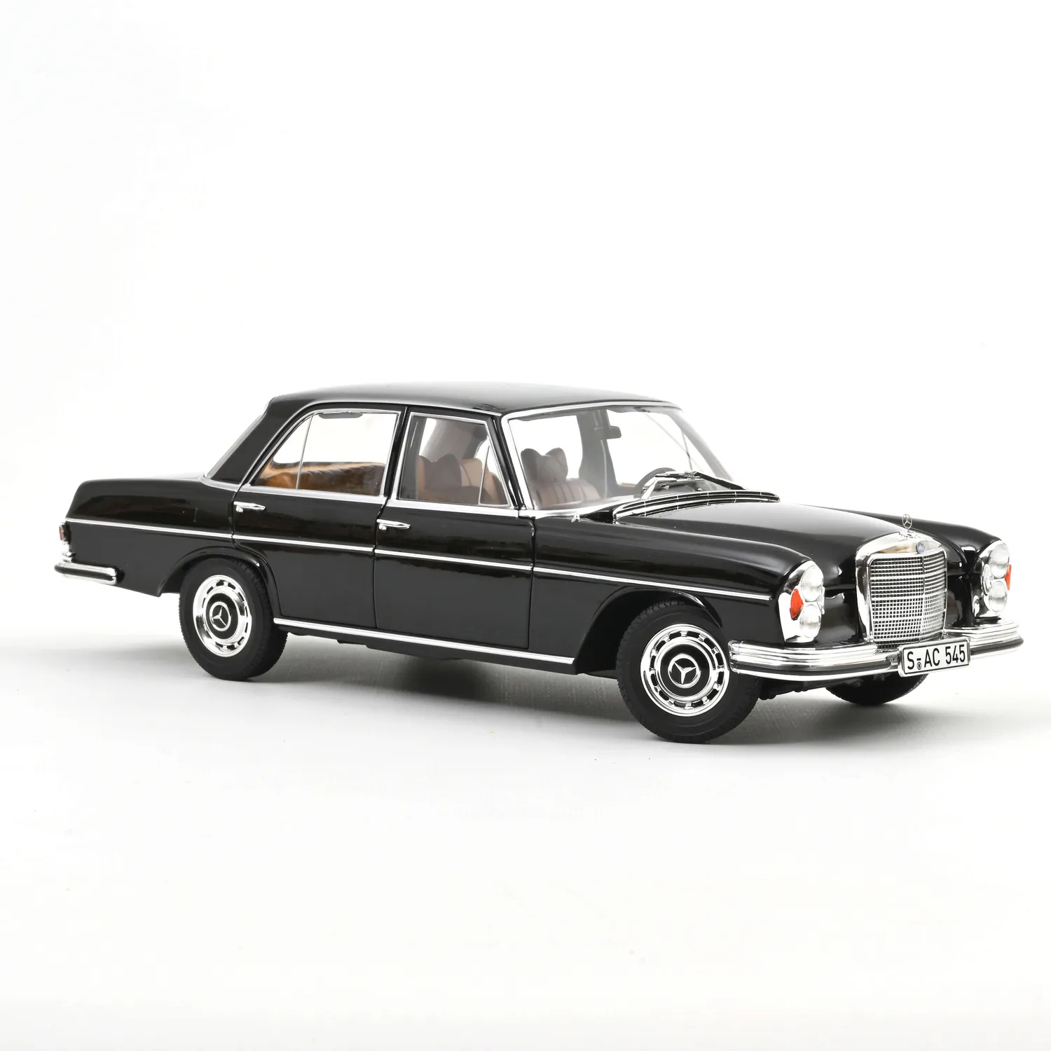 Norev Mercedes-Benz 280 SE 1968 voiture miniature 1/18 Noir