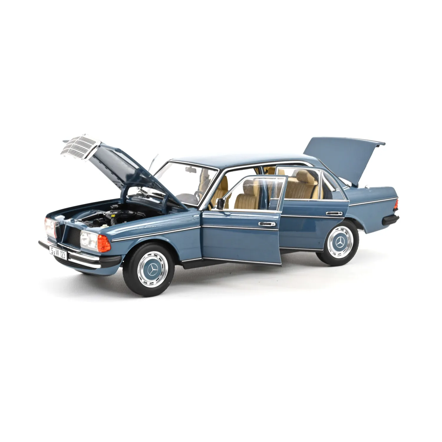 Norev Mercedes-Benz 200 1982 voiture miniature 1/18 bleu