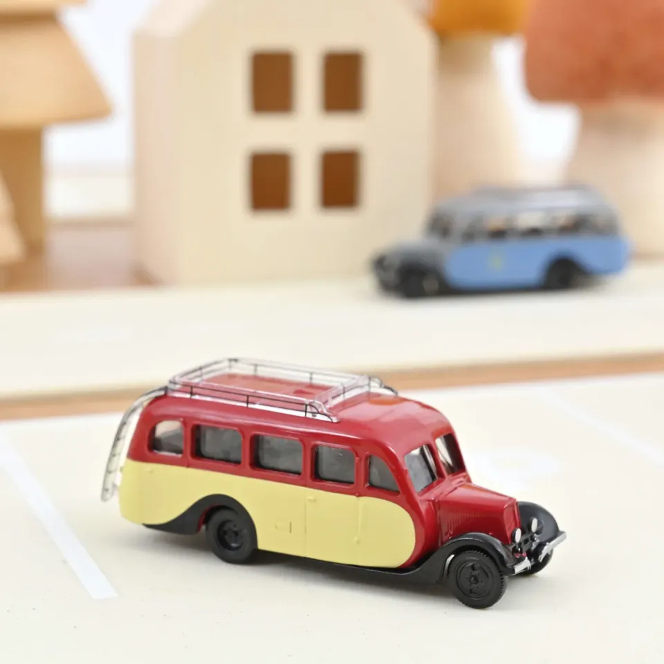 Norev Citroën U23 Autocar 1947 miniature 1/87 Rouge Jaune