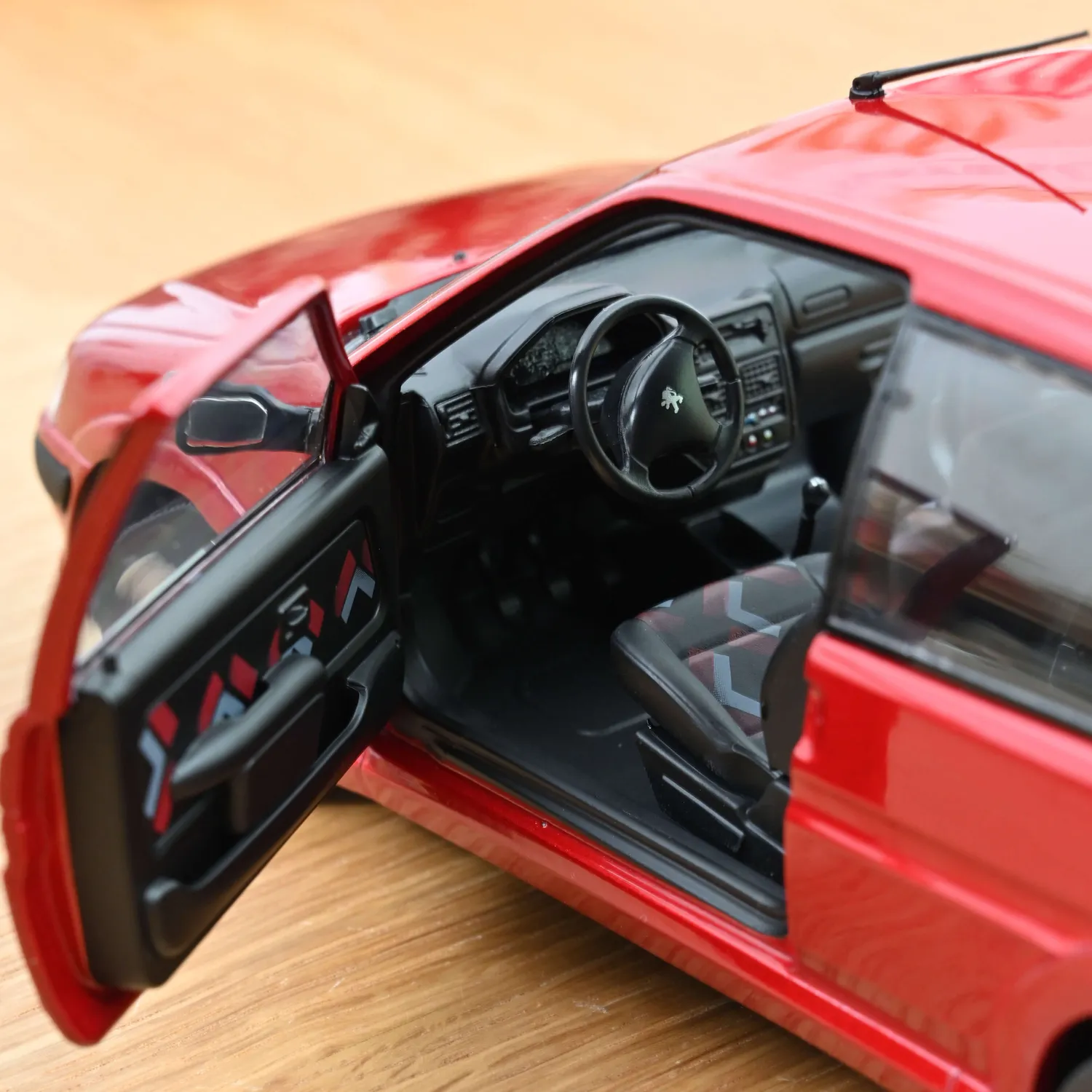 Norev Peugeot 106 S16 1998 miniature 1/18 rouge