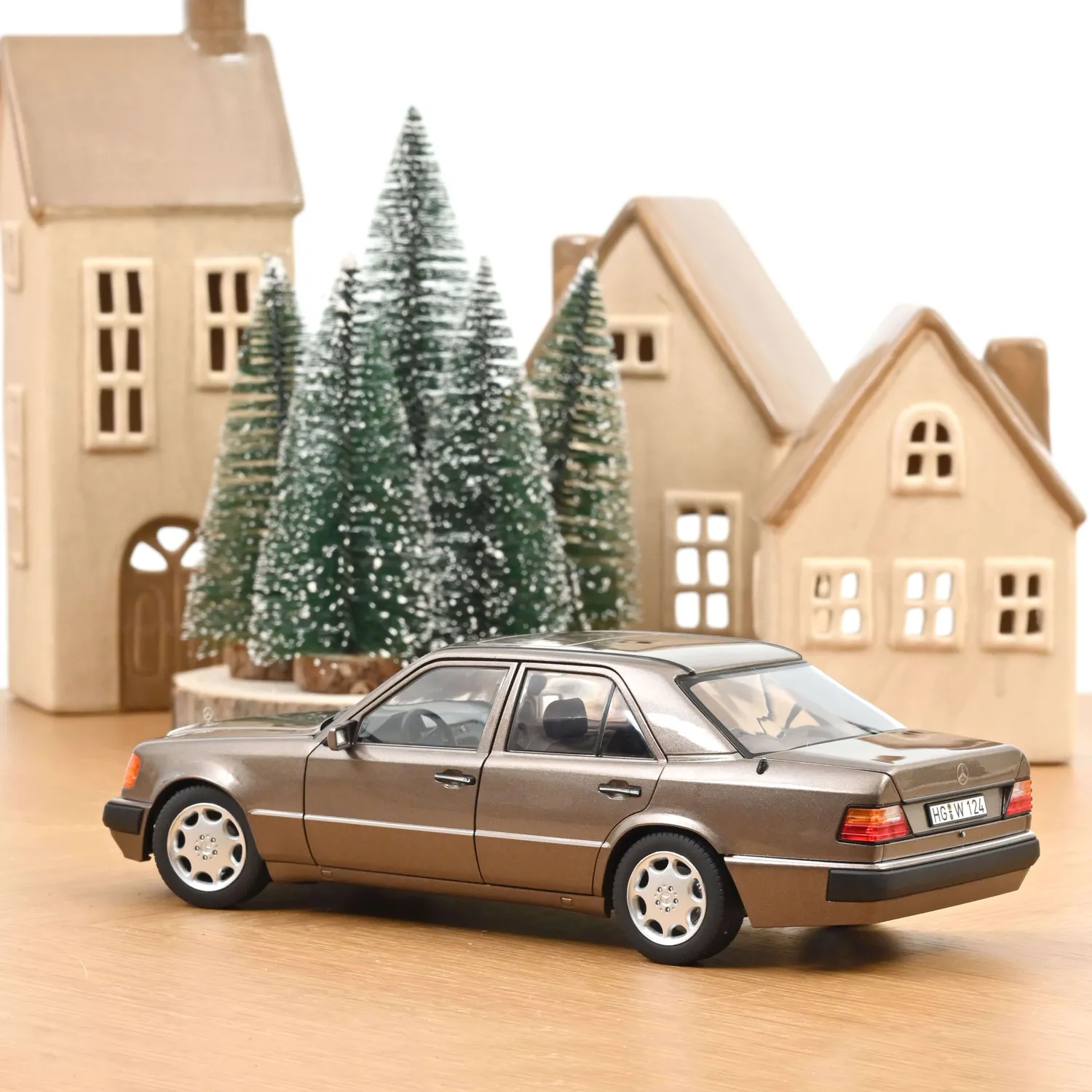 Norev Mercedes 500 E 1990 miniature 1/18 impala métallisé