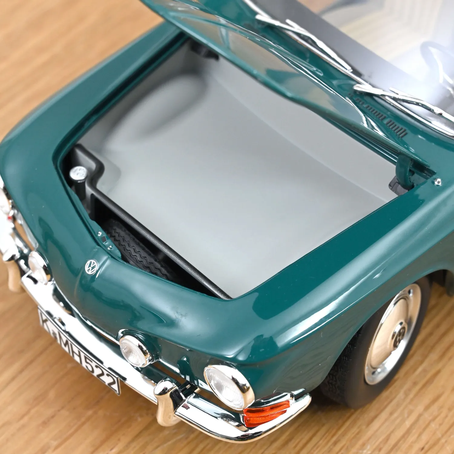 Norev VW Karmann Ghia 1500 1963 miniature 1/18 vert