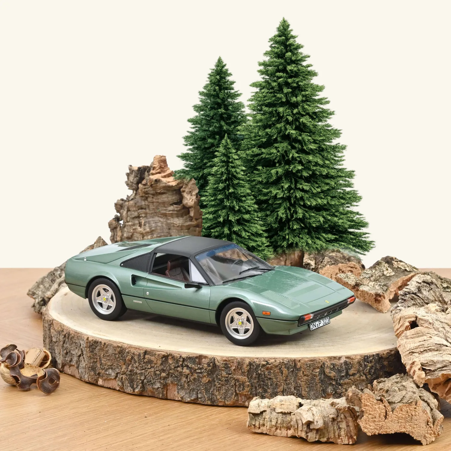 Norev Ferrari 308 GTS 1982 miniature 1/18 verde medio
