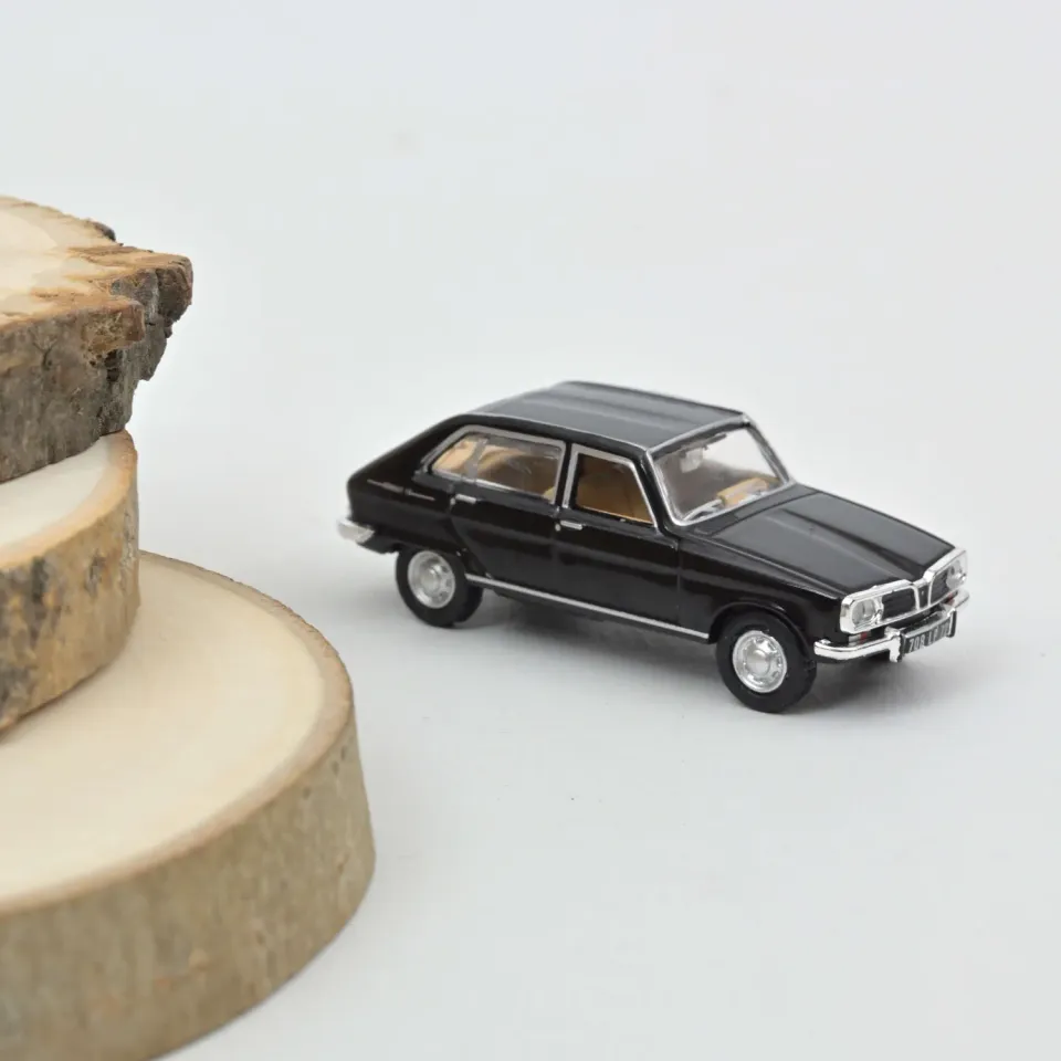 Norev Renault 16 1967 voiture miniature 1/87 noir