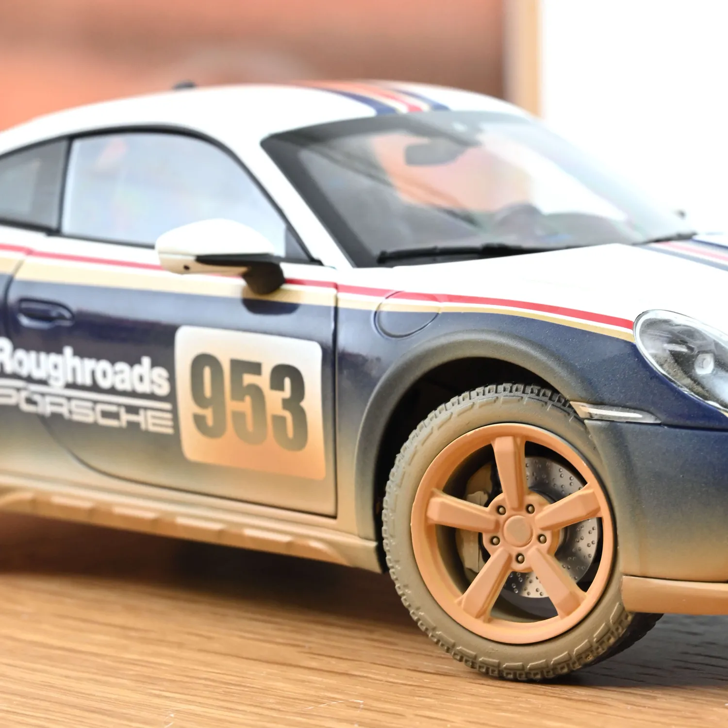 Norev Porsche 911 Dakar Roughroads miniature 1/18 sable