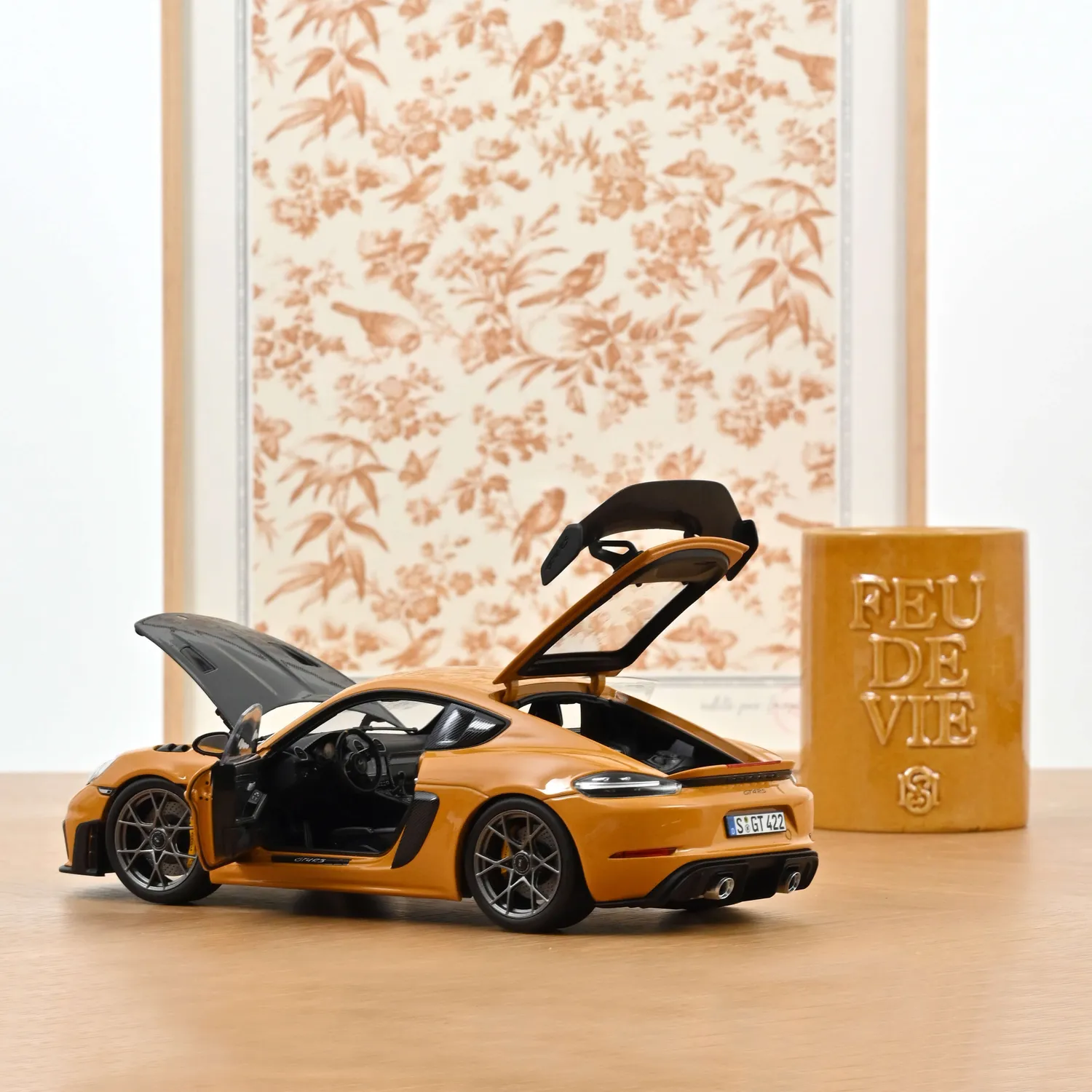 Norev Porsche Cayman GT4 RS 2023 voiture miniature 1/18 jaune