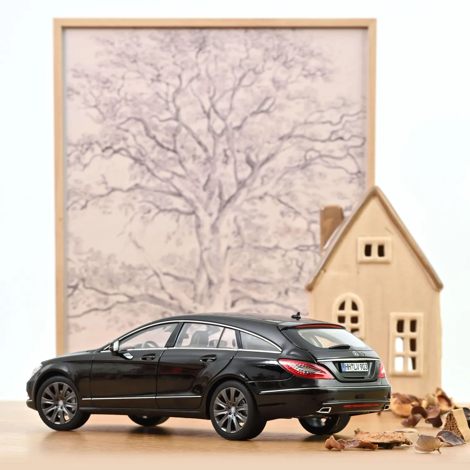 Norev Mercedes CLS Shooting Brake 2011 miniature 1/18 noir