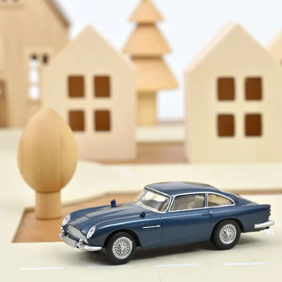 Norev Aston Martin DB5 1963 miniature 1/43 Bleu Sierra