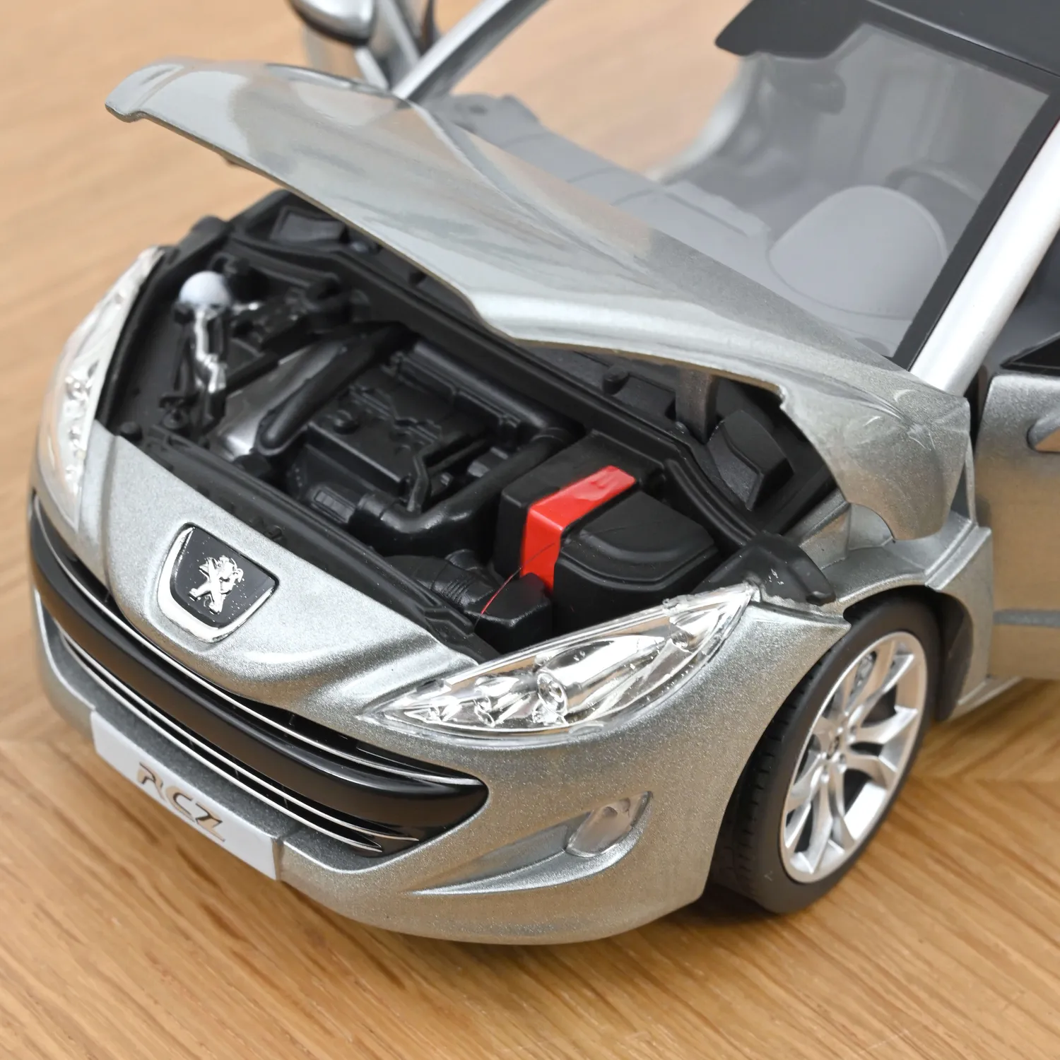 Norev Peugeot RCZ 2010 voiture miniature 1/18 gris Sidobre