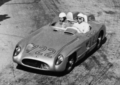 MINIS Mercedes-Benz 300 SLR N°722 voiture miniature 1/87 argent