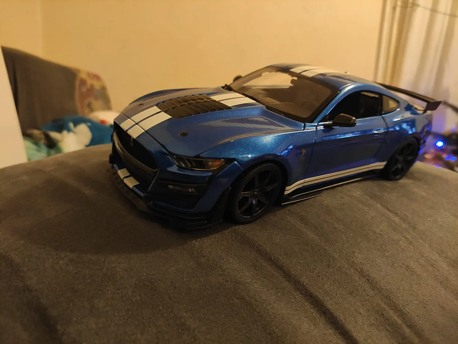 Maisto Special Edition Ford Shelby Mustang GT500 miniature 1/18