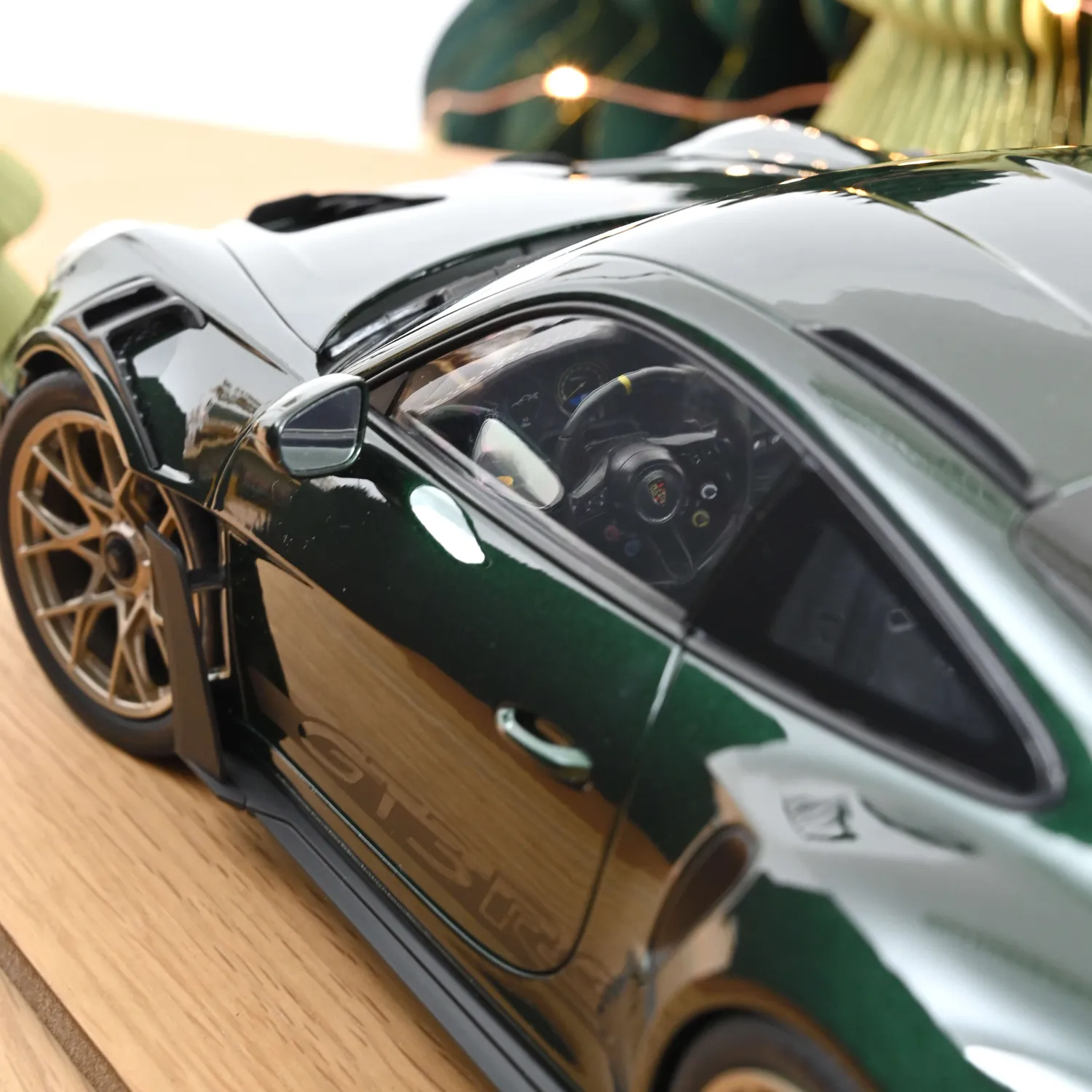 Norev Porsche 911 GT3 RS 2022 miniature 1/12 vert jet noir