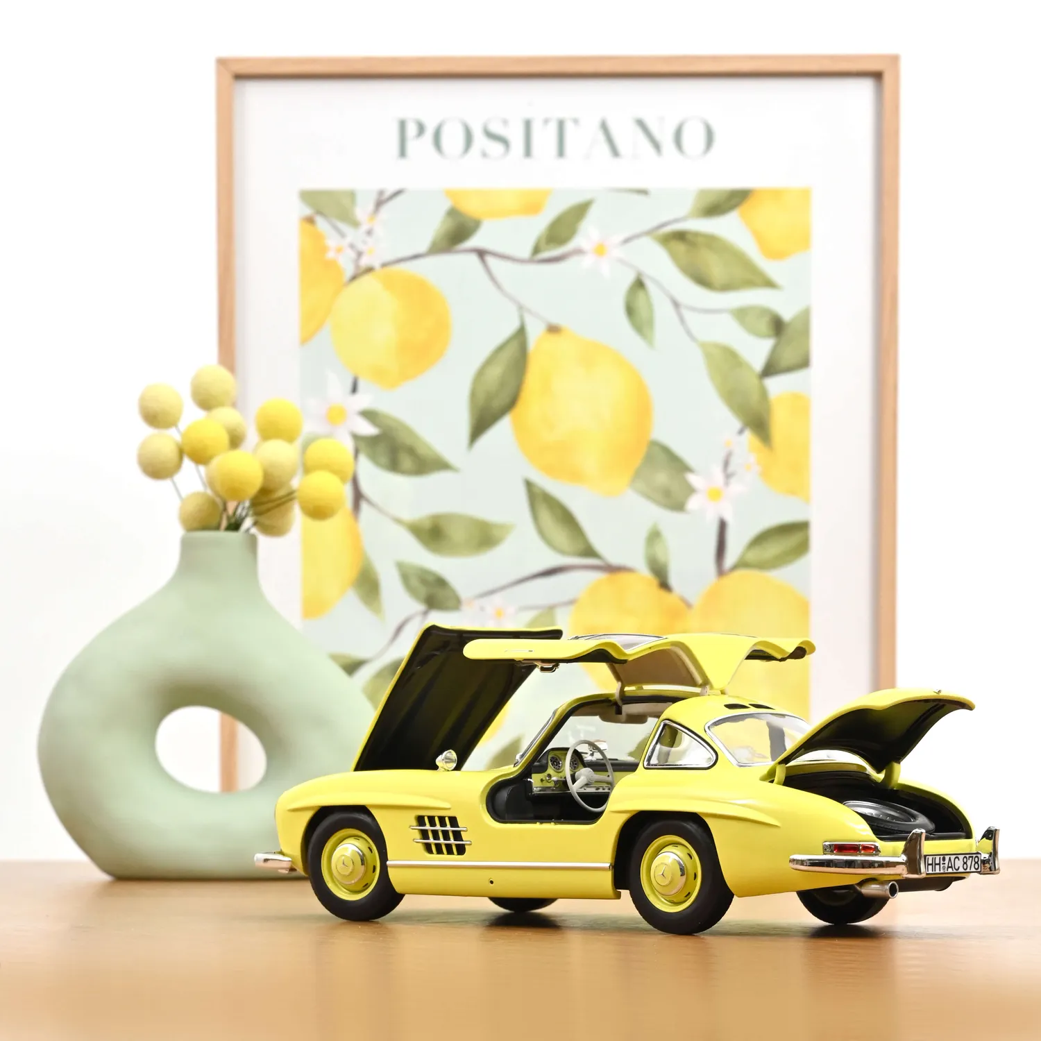 Norev Mercedes-Benz 300 SL 1954 miniature 1/18 jaune fantaisie 200 pcs