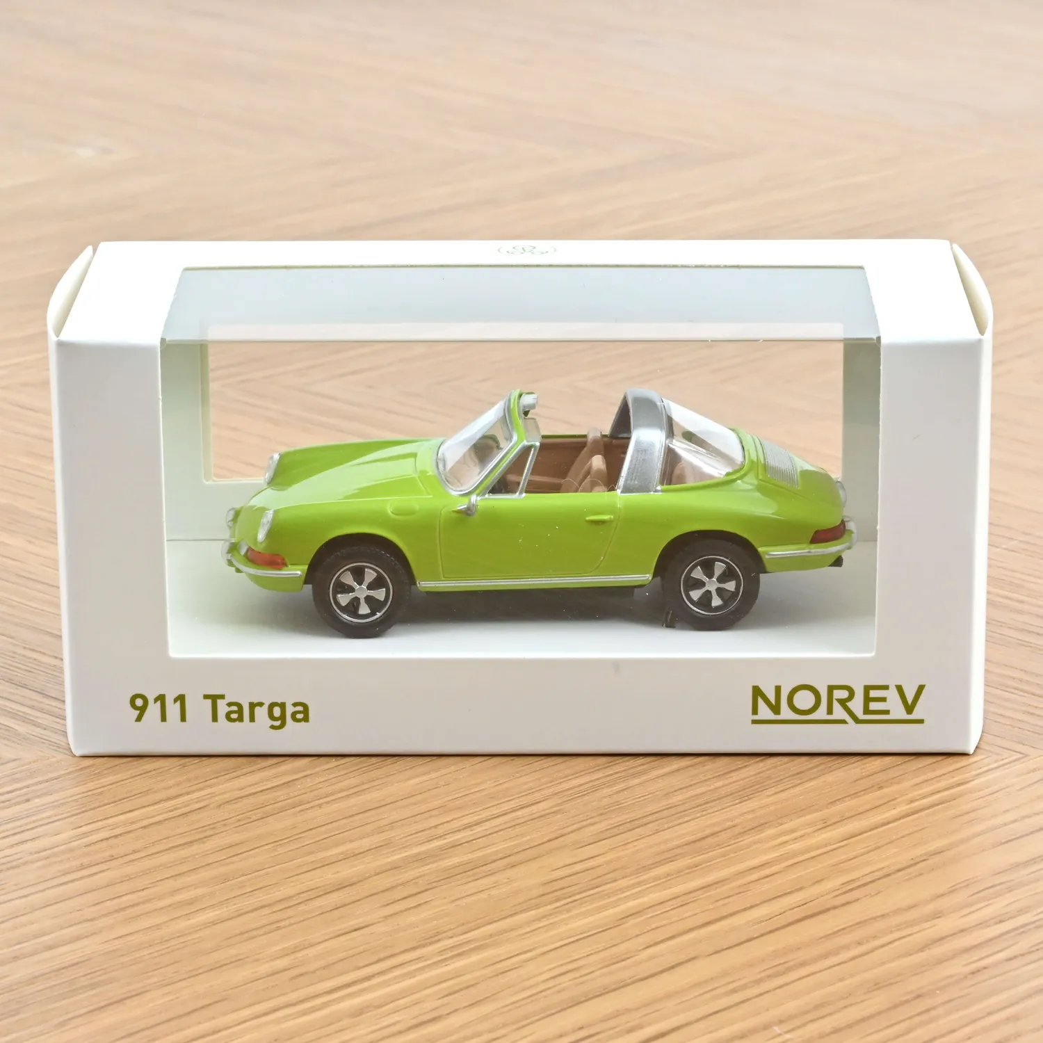 Norev Porsche 911 Targa 1969 jet-car 1/43 vert lime jouet