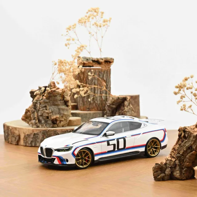 Norev BMW 3.0 CSL 2023 voiture miniature 1/18 blanc