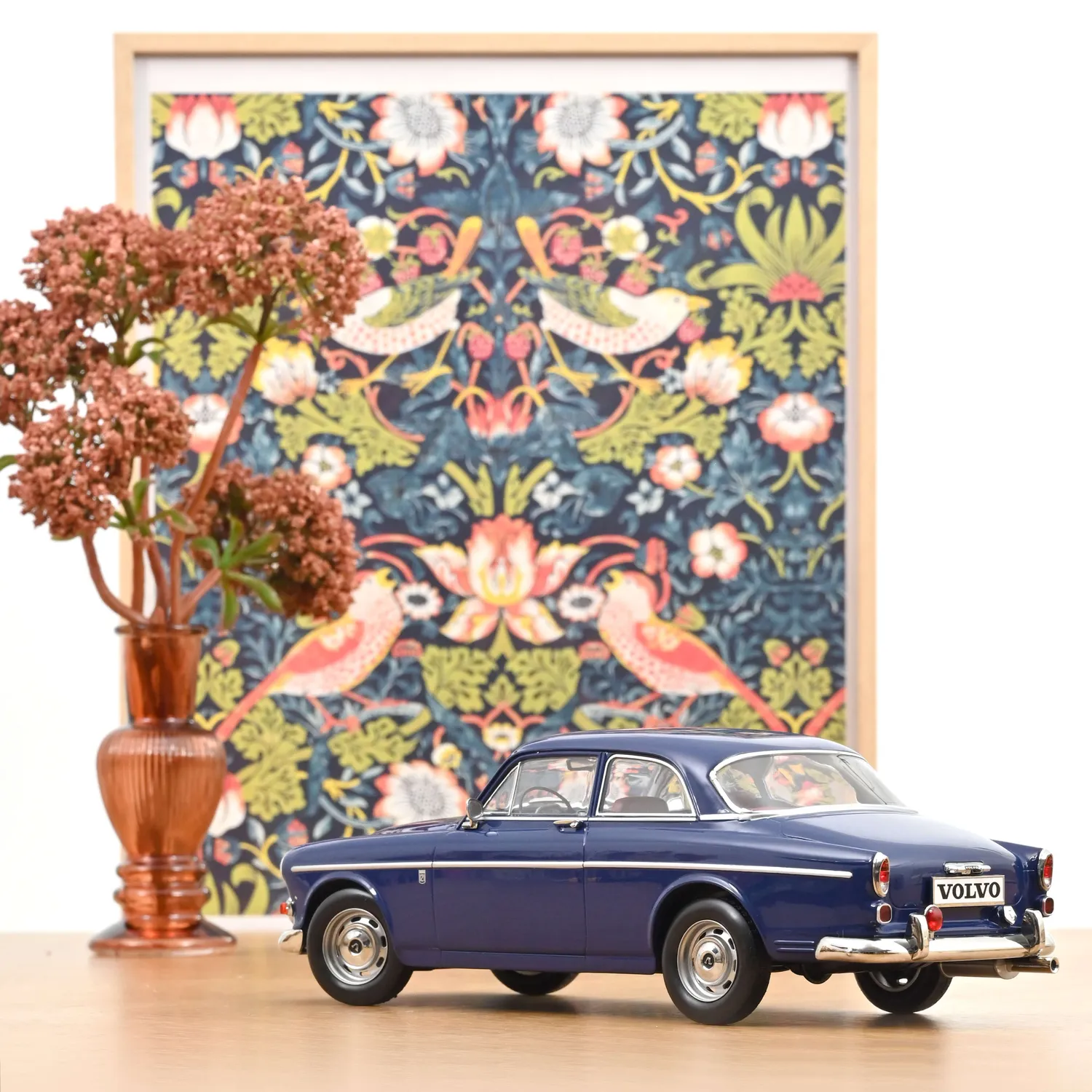 Norev Volvo Amazon 1966 miniature 1/18 bleu minuit