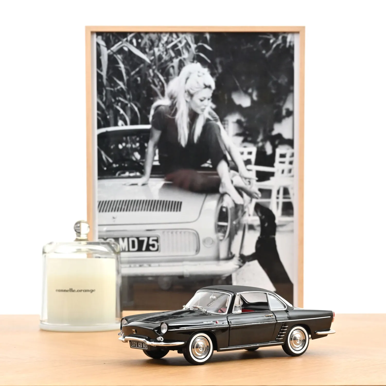 Norev Renault Floride 1961 voiture miniature 1/18 noir