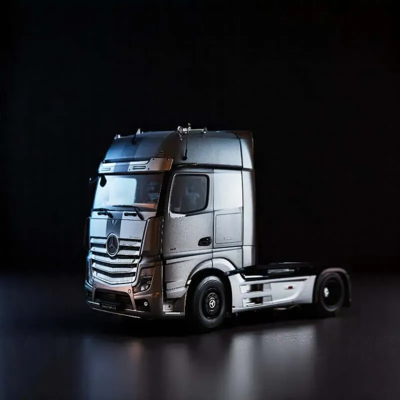 NZG Mercedes Actros GigaSpace 4x2 Edition 3 camion miniature 1:18
