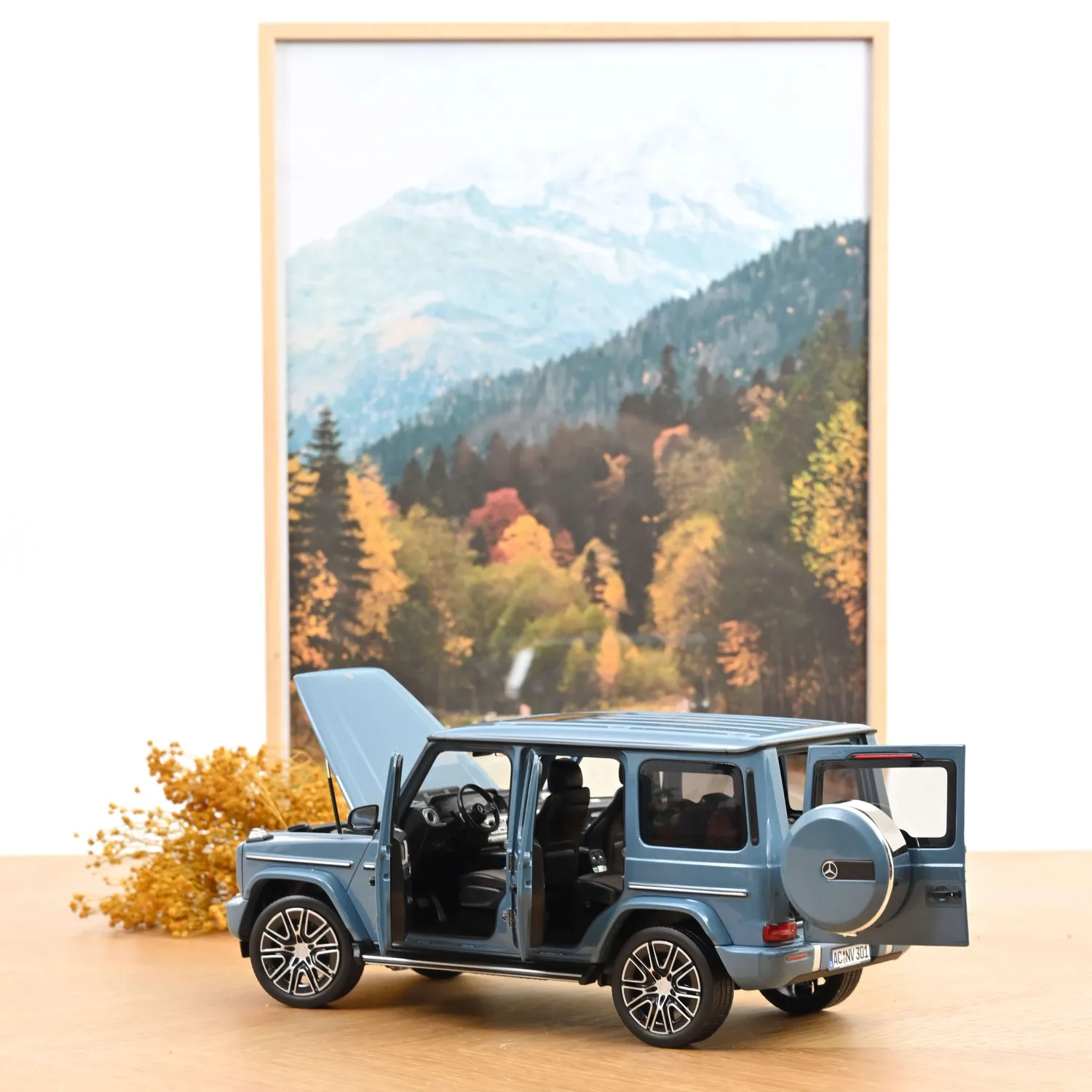 Norev Mercedes Classe G 2024 miniature 1/18 Bleu Vintage