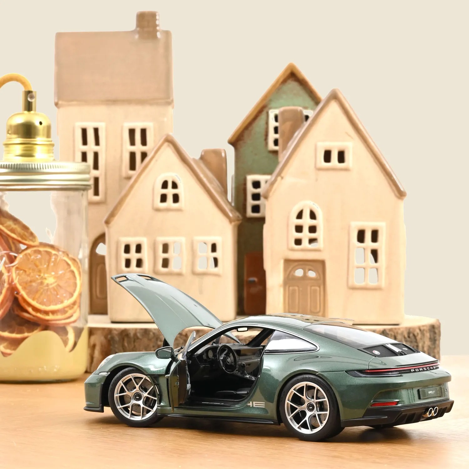 Norev Porsche 911 S/T 2023 miniature 1/18 vert malachite