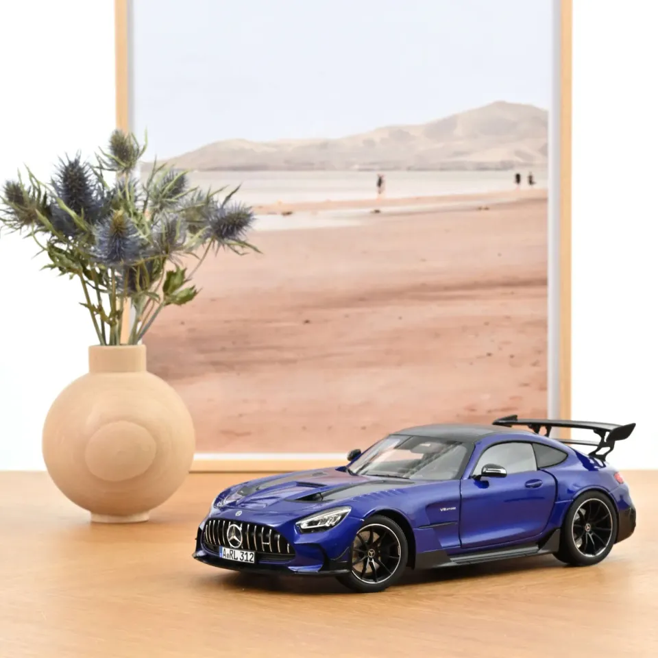 Norev Mercedes-AMG GT Black Series miniature 1/18 bleue