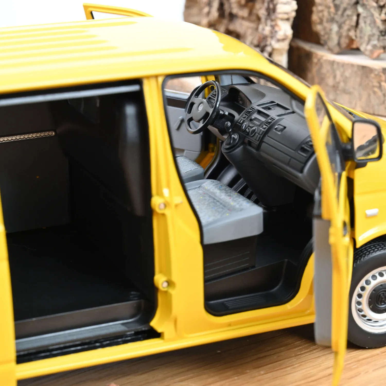 Norev VW Transporter 2003 miniature 1/18 Poste