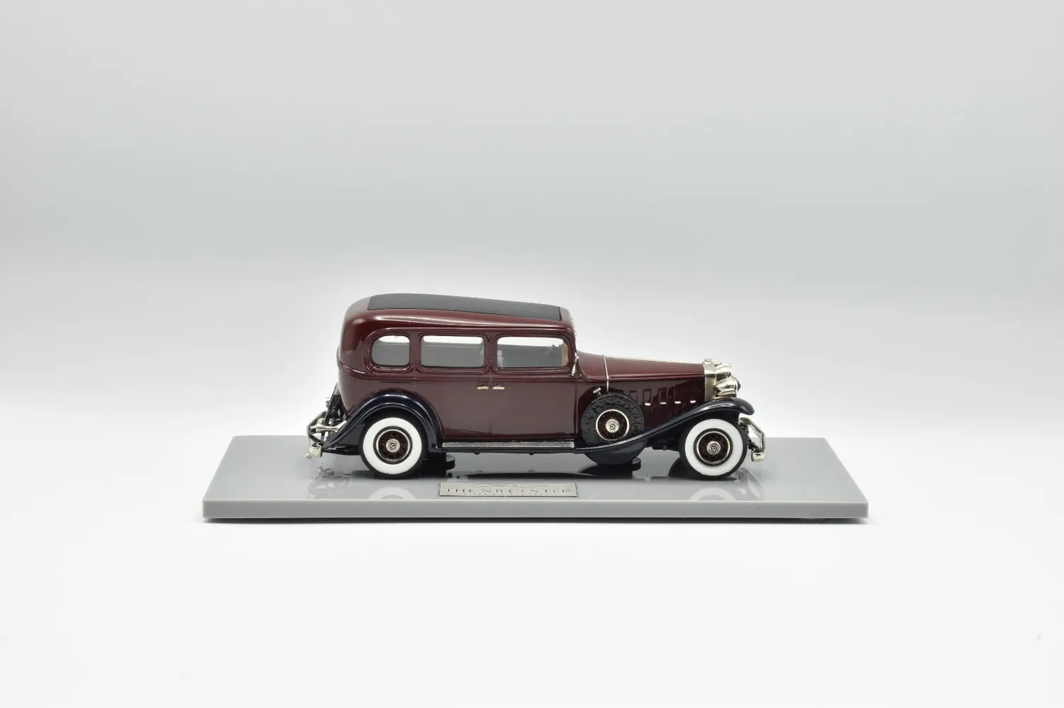 Brooklin MV 1932 Cadillac 355B Vatican miniature noire