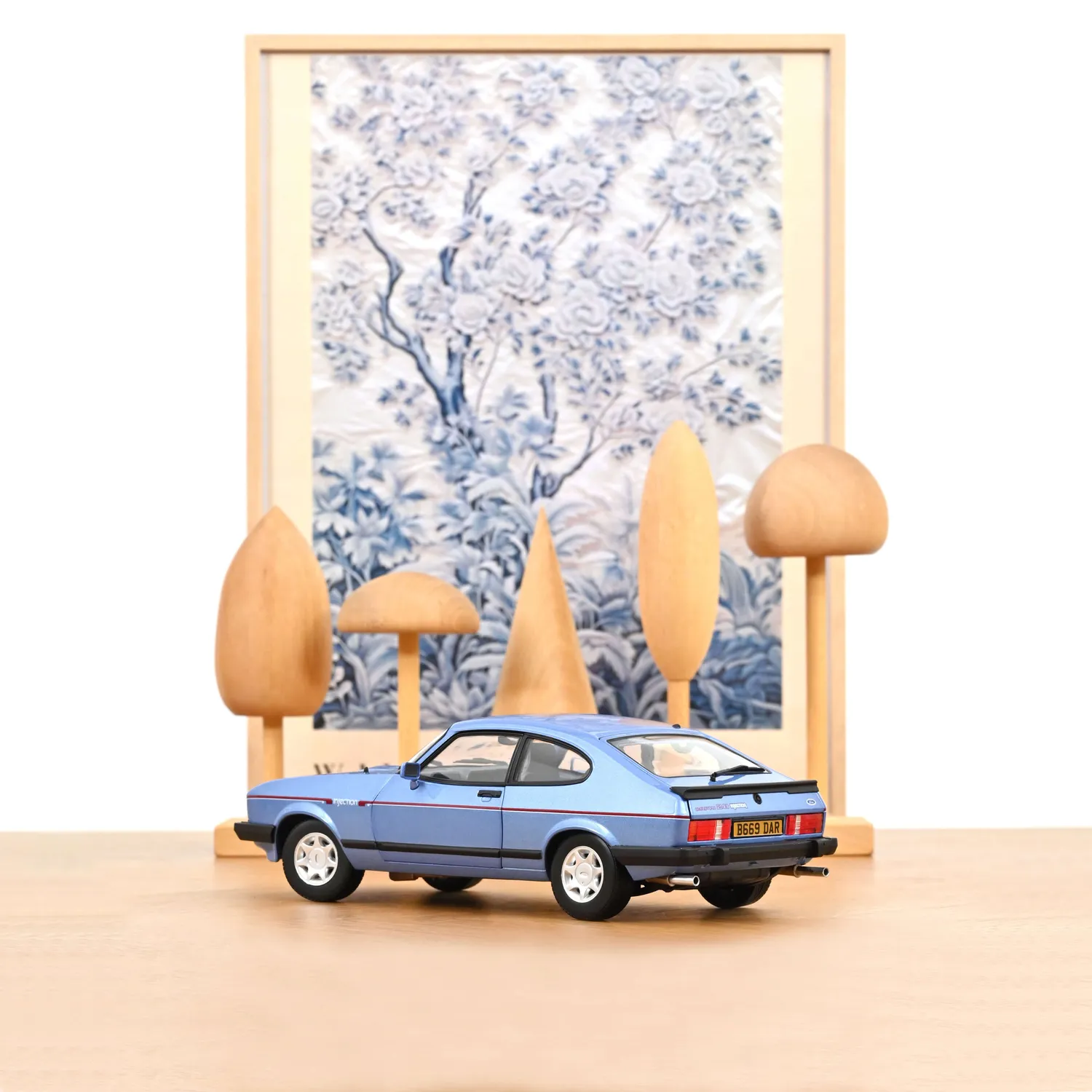 Norev Ford Capri Mk III 2.8 Injection miniature 1/18 Bleu Paris