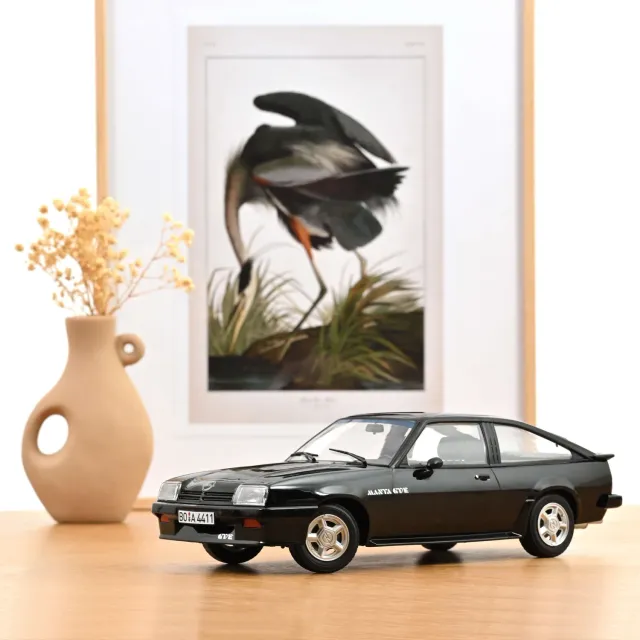 Norev Opel Manta CC GT/E 1982 voiture miniature 1/18 noir 200 pcs