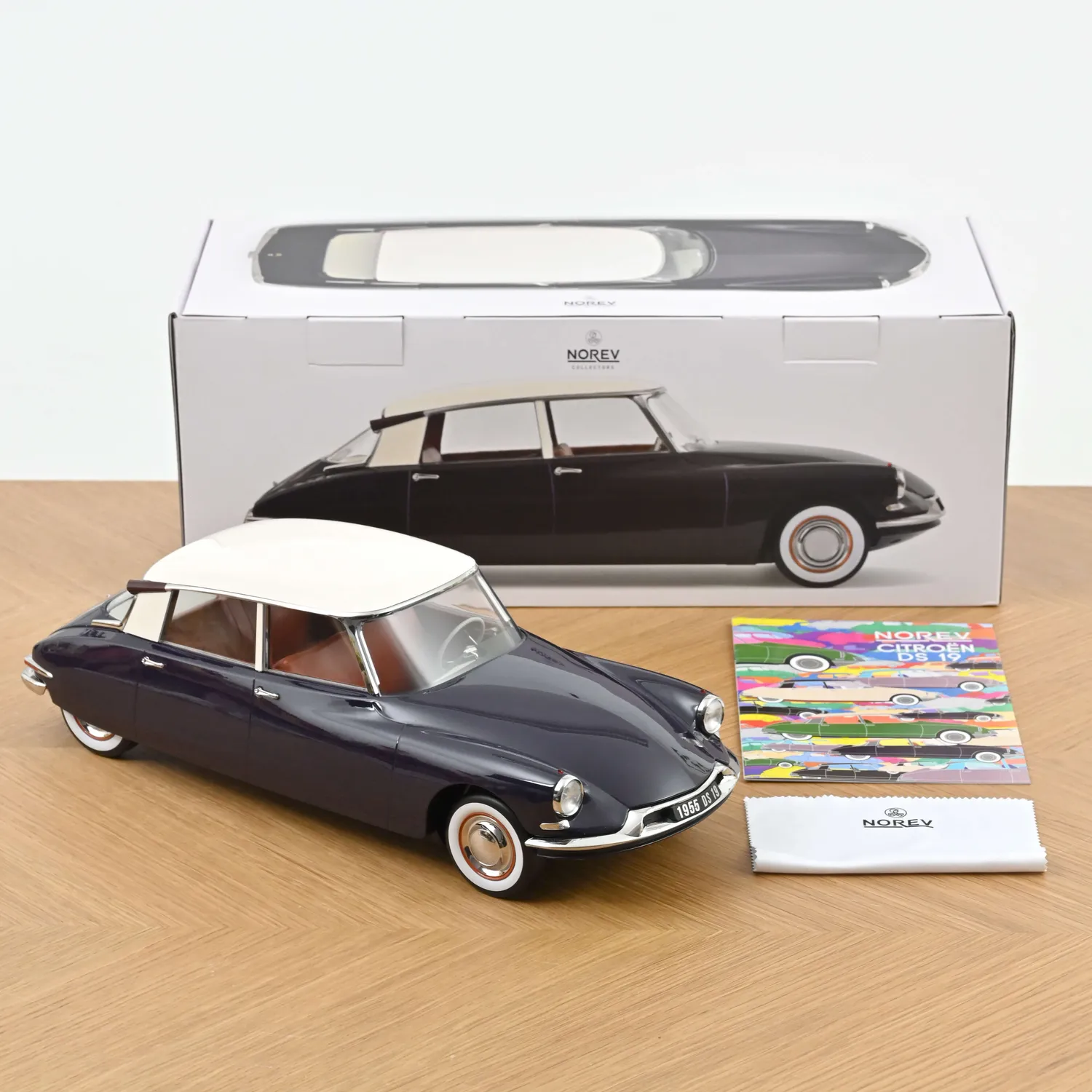 Norev Citroën DS 19 1955 miniature 1/12 aubergine