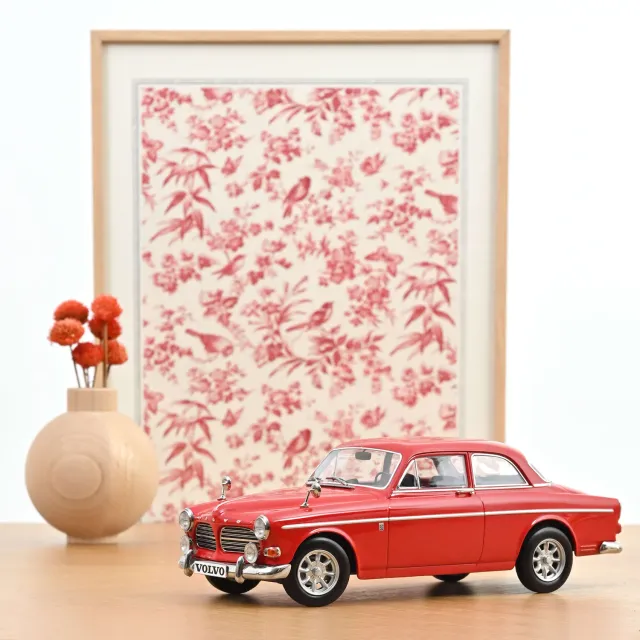 Norev Volvo 123 GT 1968 voiture miniature 1/18 rouge