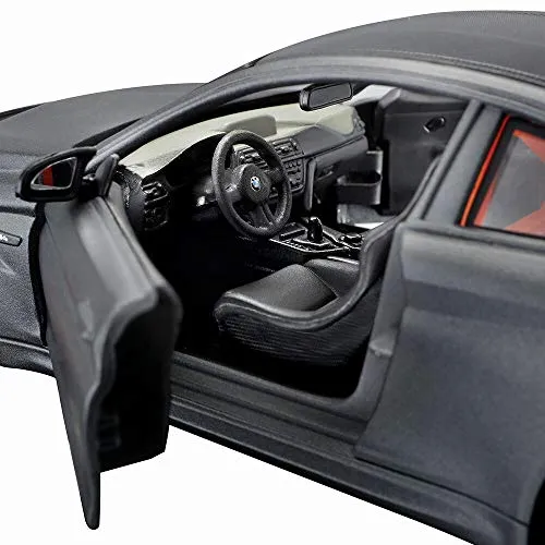 Maisto BMW M4 GTS kit voiture miniature 1/24 à monter