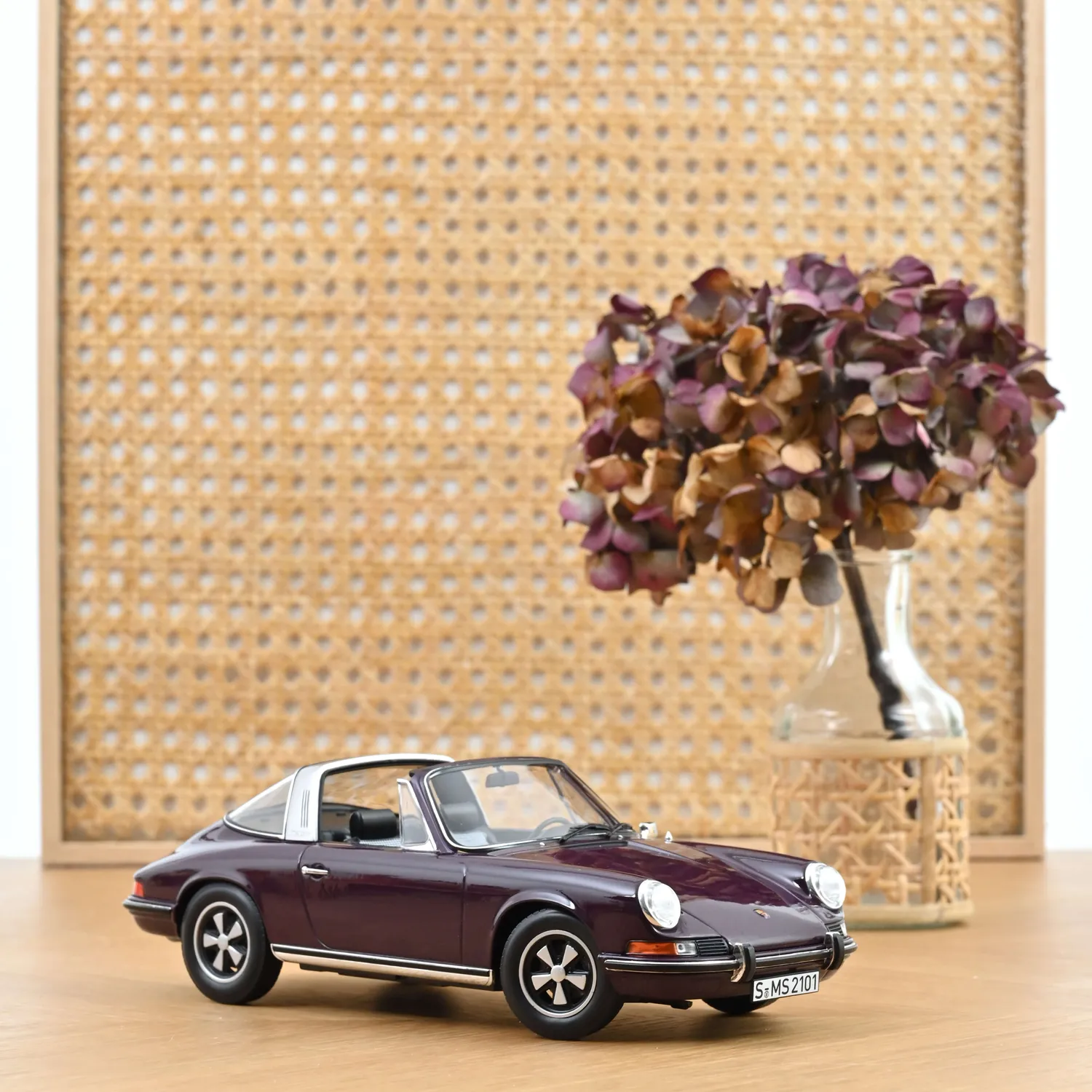 Norev Porsche 911 E Targa 1971 miniature 1/18 mauve toit amovible