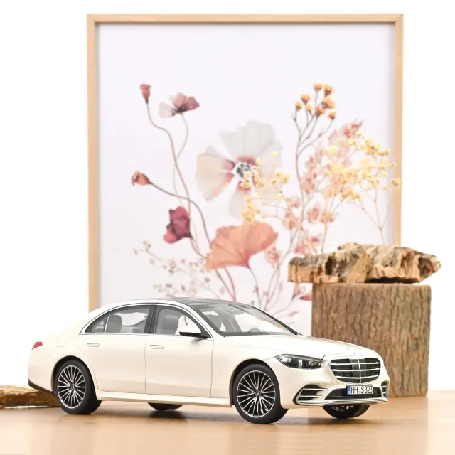 Norev Mercedes Classe S AMG-Line 2021 miniature 1/18 blanc
