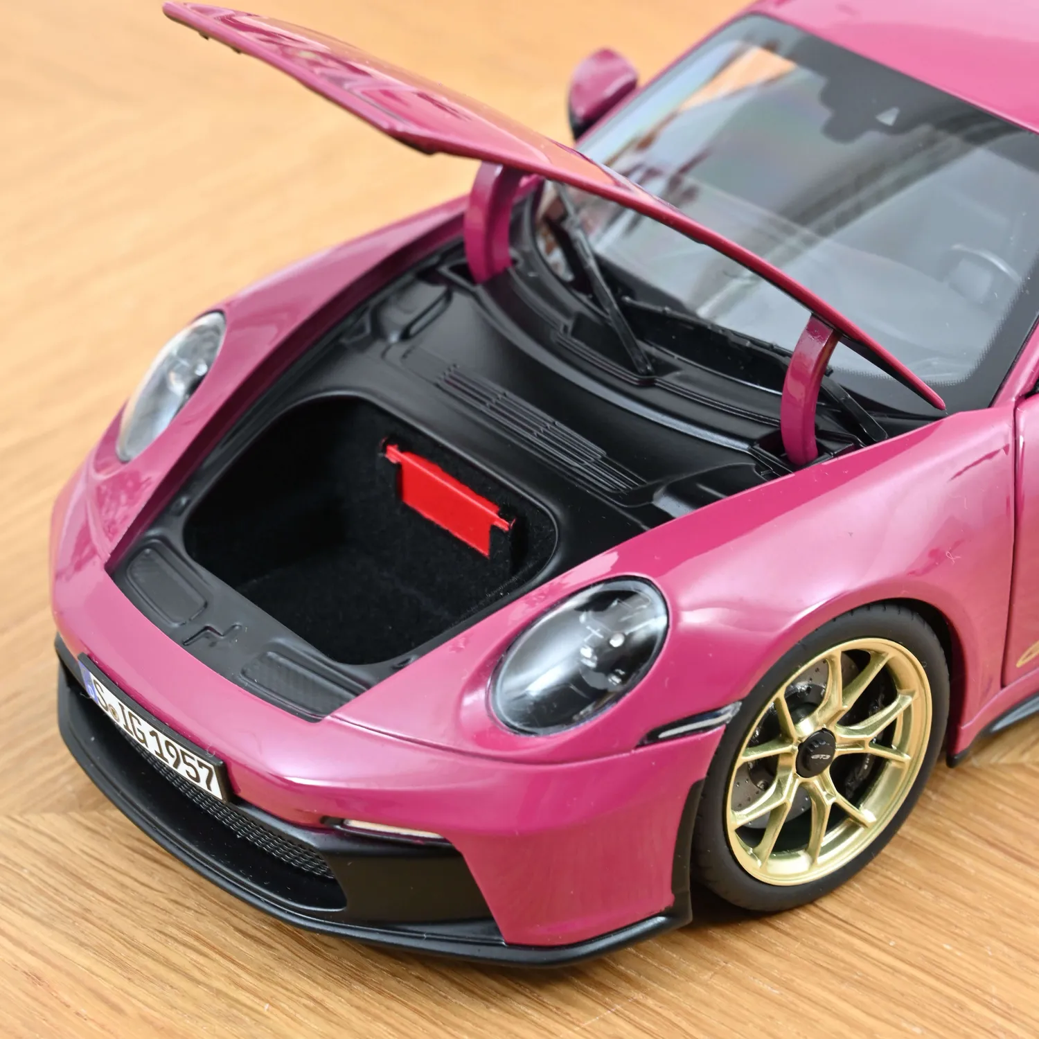 Norev Porsche 911 GT3 2021 miniature 1/18 Ruby Star Neo