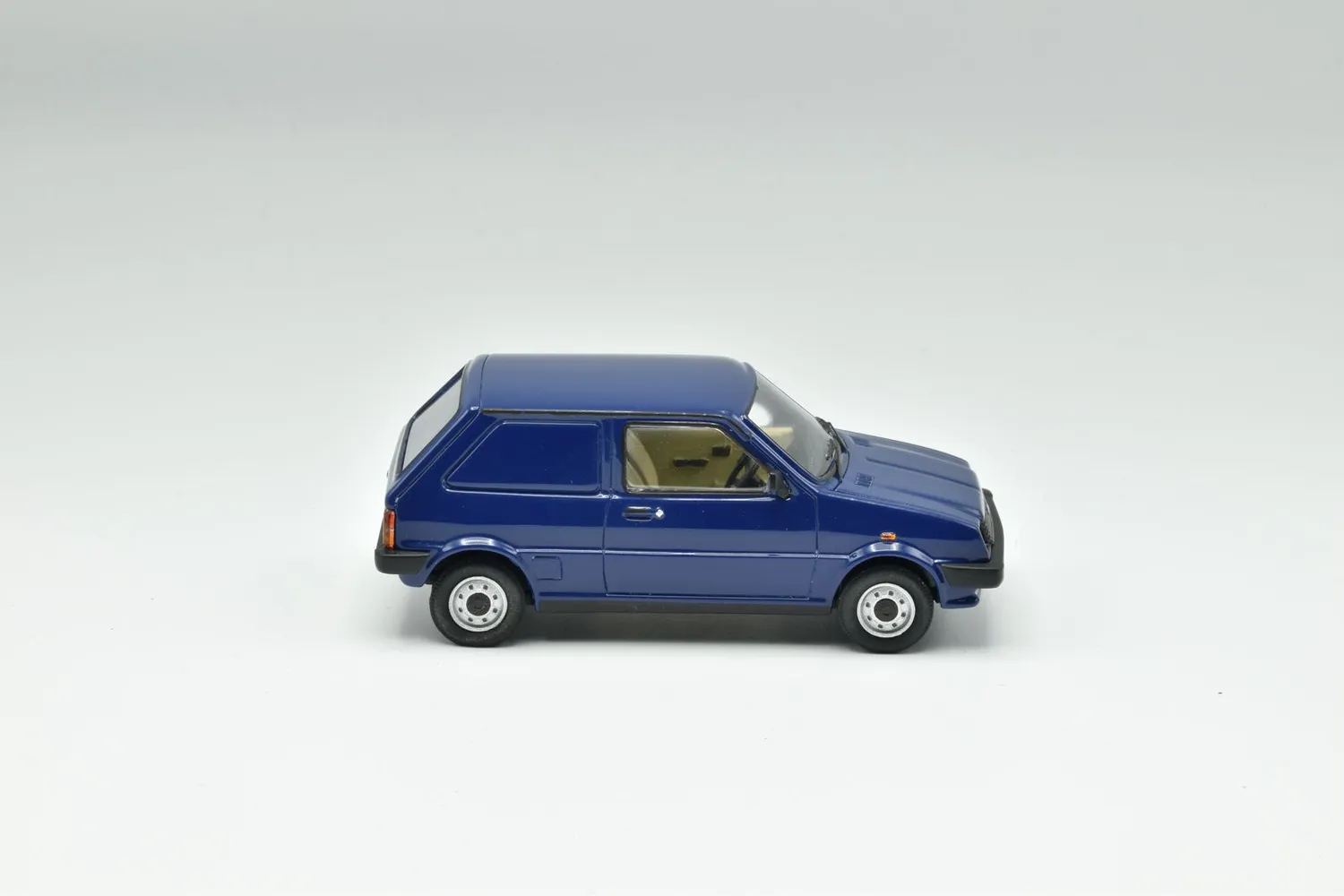 Brooklin Lansdowne Morris Metro Van 1982 miniature bleu foncé