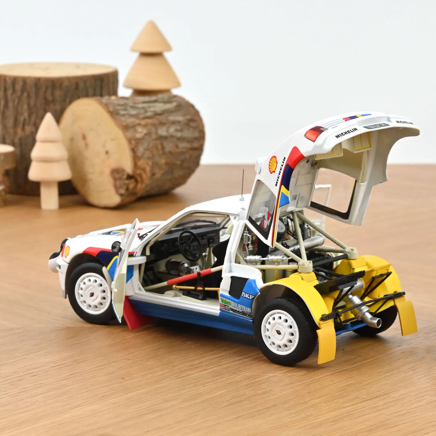 Norev Peugeot 205 T16 voiture miniature 1/18 Monte-Carlo