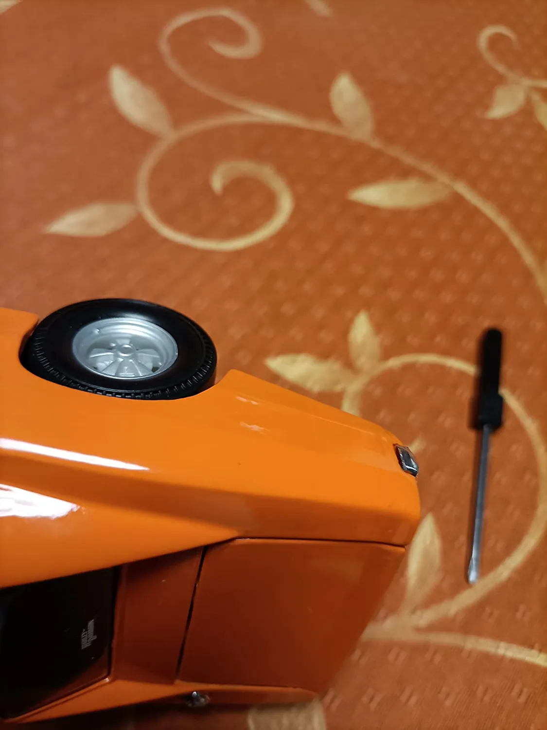 Maisto Dodge Charger R/T 1969 voiture miniature orange 1/24