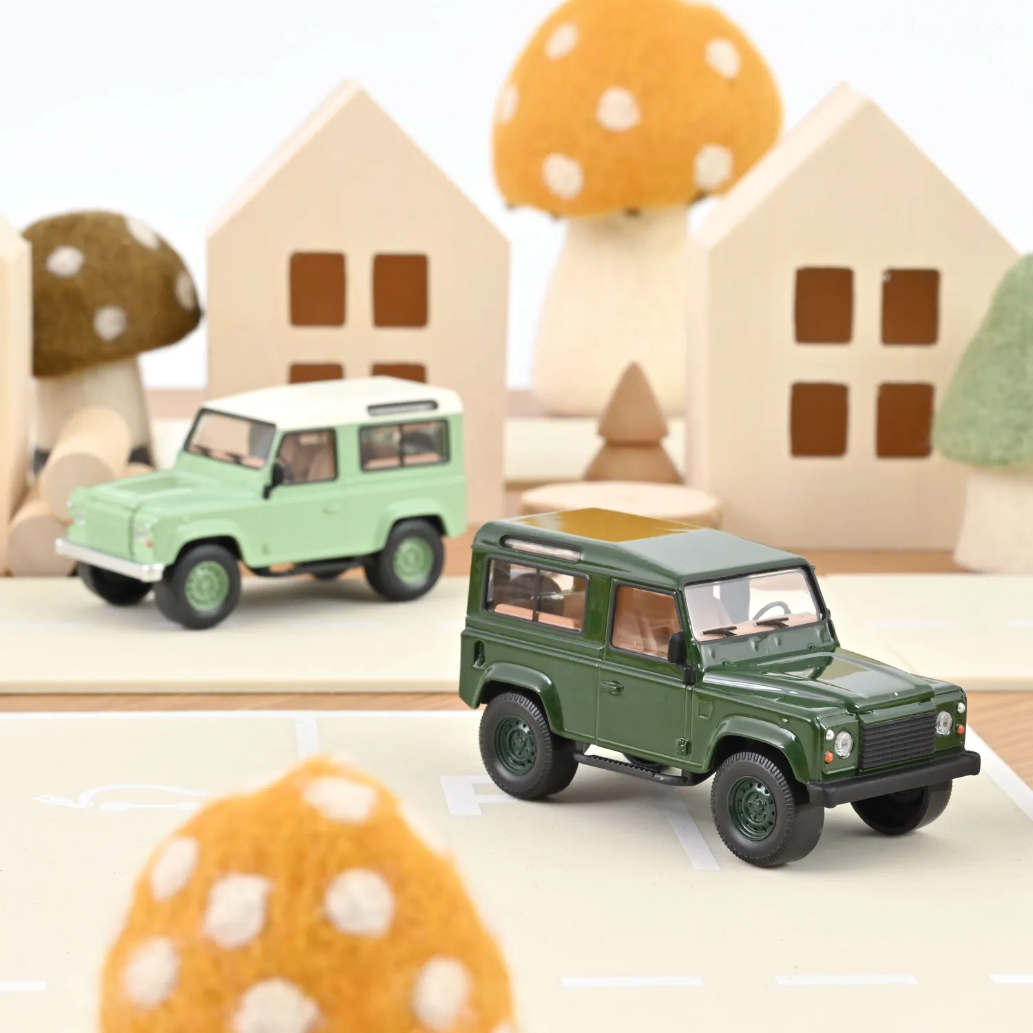 Norev Jet-car Land Rover Defender 1995 miniature 1/43 vert foncé