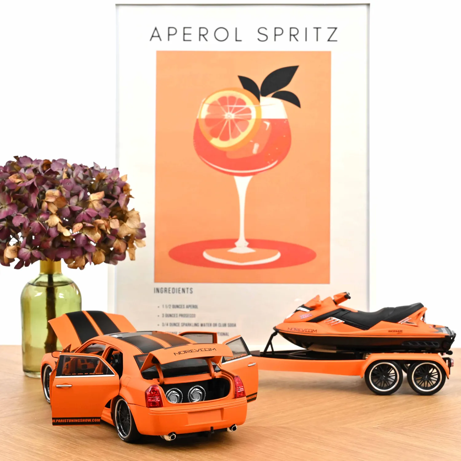 Norev Chrysler 300C Parotech + Jet Ski miniature 1/18 orange/noir