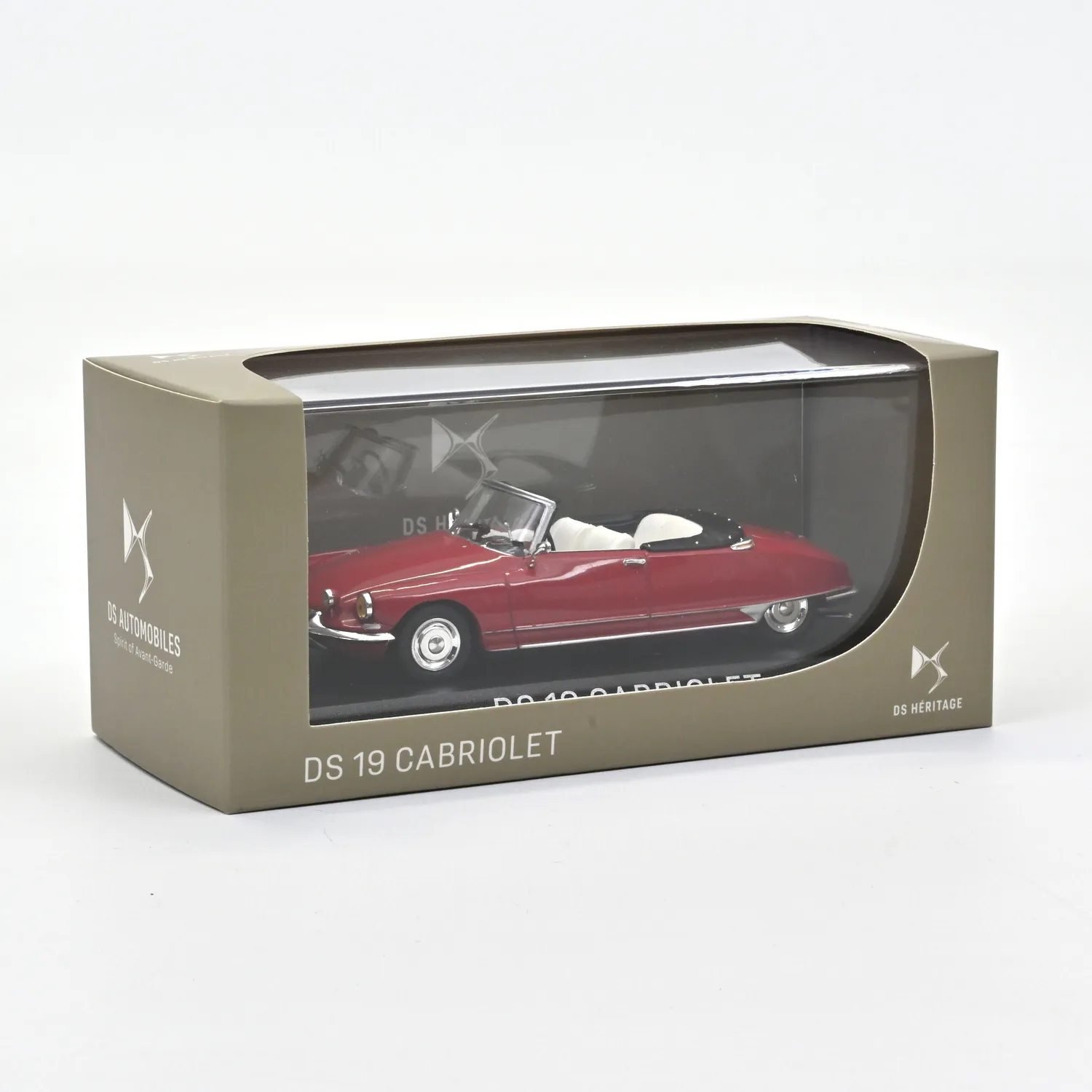 Norev DS 19 Cabriolet voiture miniature 1/43 rouge cornaline