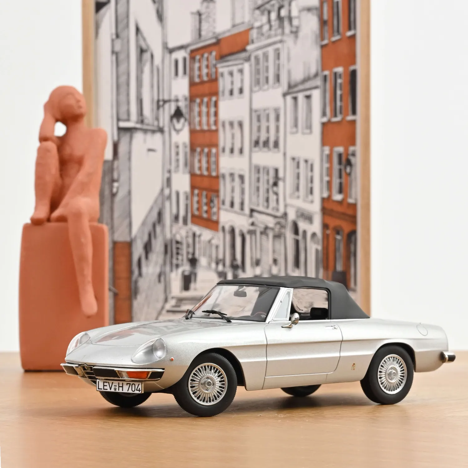 Norev Alfa Romeo 2000 Spider 1973 miniature 1/18 gris