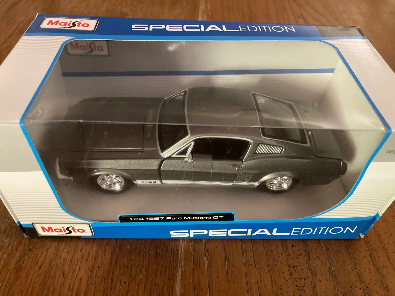 Maisto Ford Mustang GT 1967 miniature 1/24 rouge 31260
