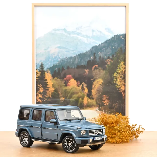 Norev Mercedes Classe G 2024 miniature 1/18 Bleu Vintage