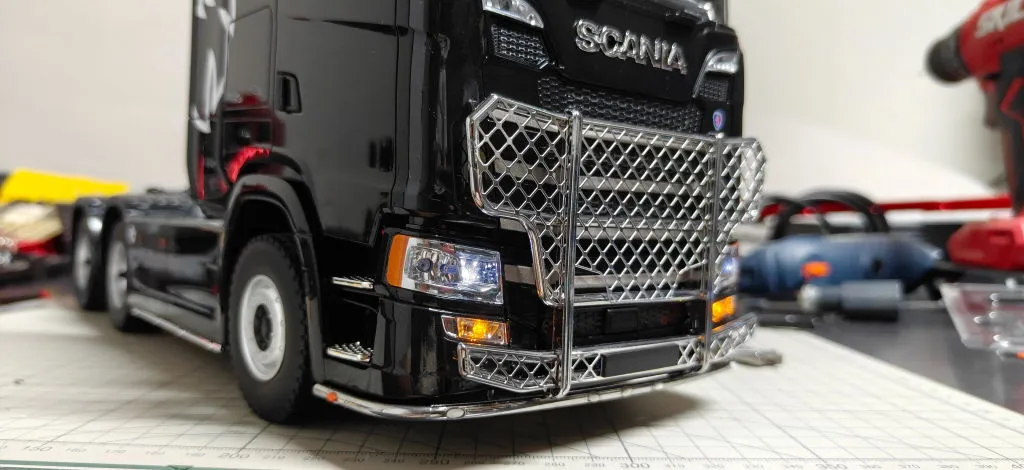 NZG Scania 730S V8 accessoires camion 1:18 tuning