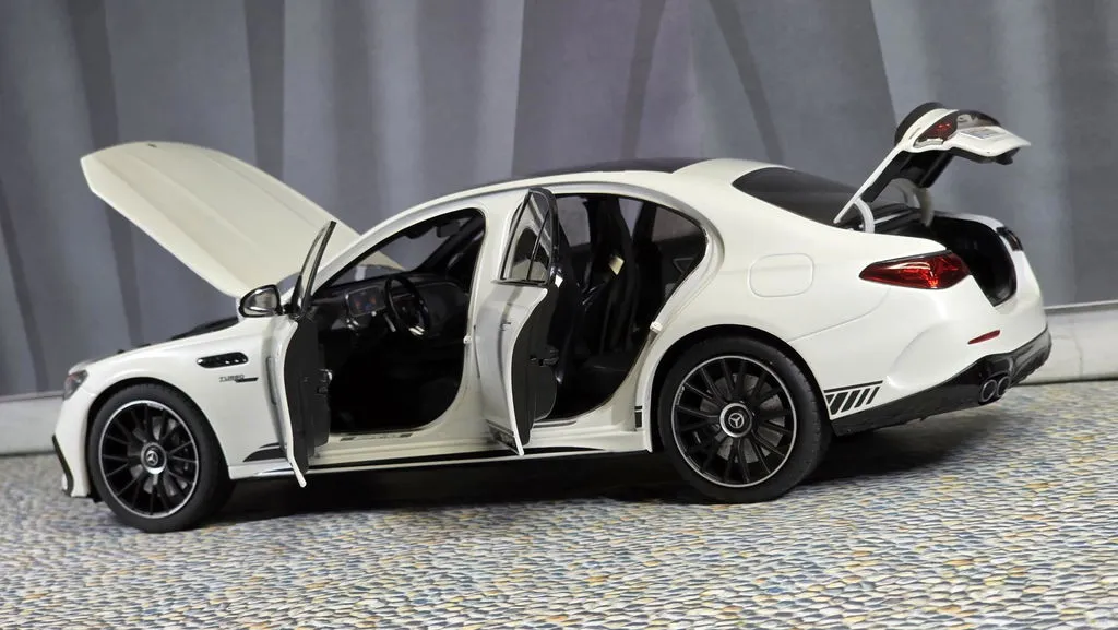 NZG Mercedes-AMG E 53 Hybrid voiture 1:18 Edition One